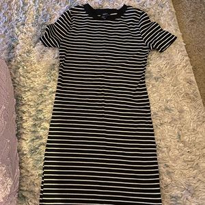 Junior girls Black and white stripped tshirt dress